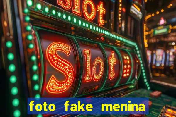 foto fake menina cabelo cacheado